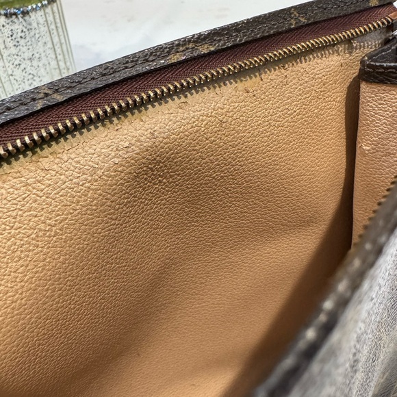 Authentic Louis Vuitton Toilettery pouch - Picture 13 of 16